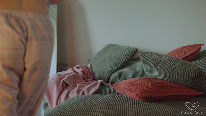 CharlieForde: 찰리 포드, 닉 스트로크를 갖춘 휴일을위한 가정이 아닙니다.