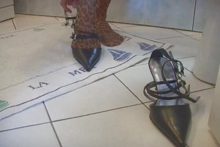 Monde Francais: Tonton Pertunjukan Istimewa ini dengan awek Perancis Yang Sedang Dikongkek