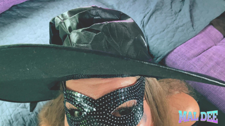 Malaya_Darcie: 女巫从第一人称视角吹箫