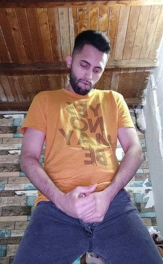 Camilo Brown: Sega con sputa prima di dormire