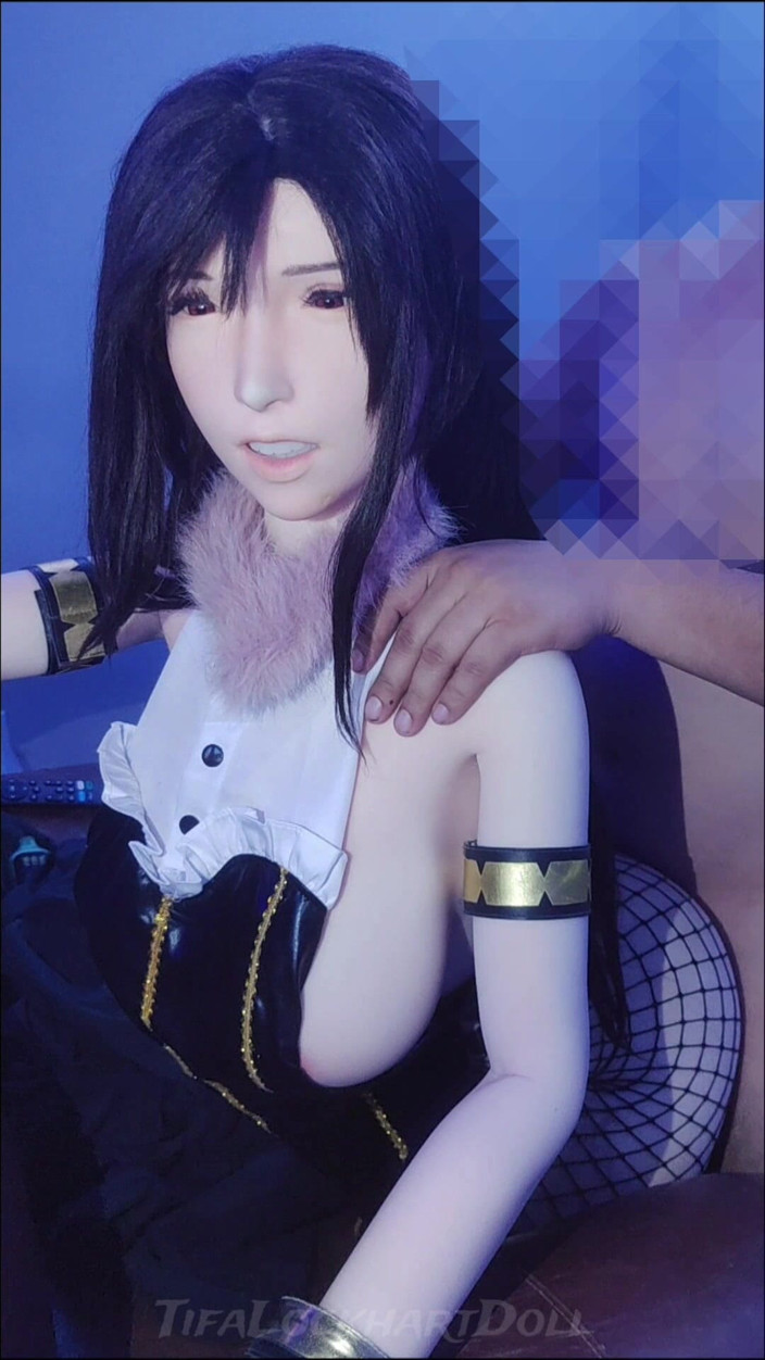 Tifa Lockhart doll: ハニービーインの夜、ティファがあなたを楽しみにしています!
