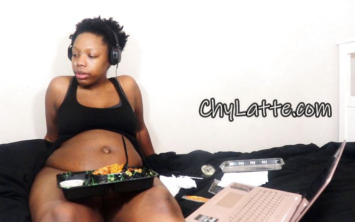 Chy Latte Smut: Bento feed belly jiggle