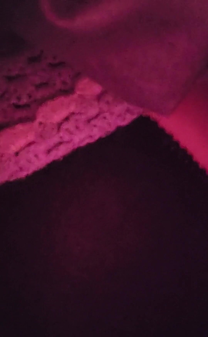 Raven Willow: 1 pet épicé bruyant et juteux pour tous les amateurs de...