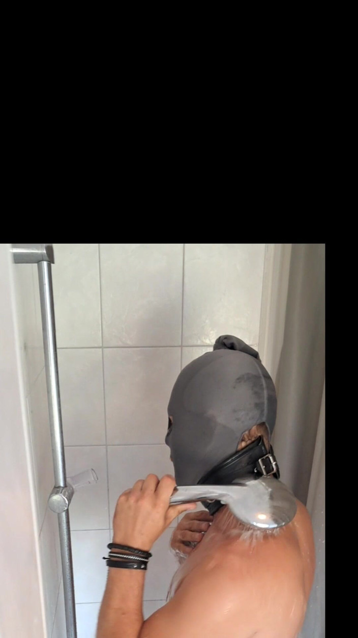 Kevin mayer: Soap and Wixx in the Shower