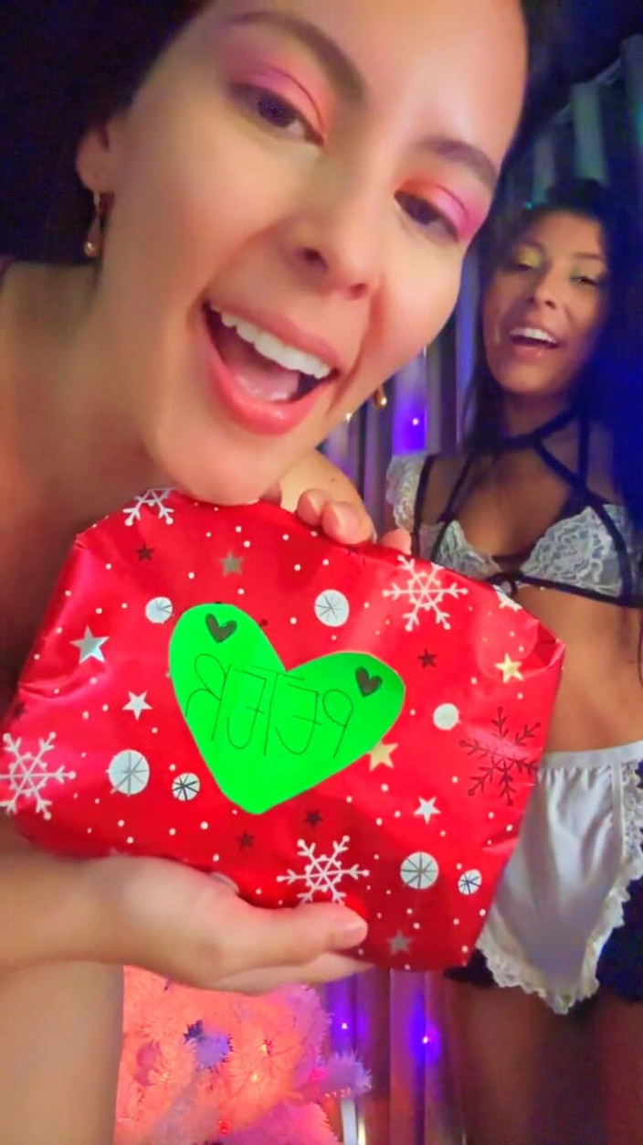 Vika_Sexting: 星の下でキス・ミー