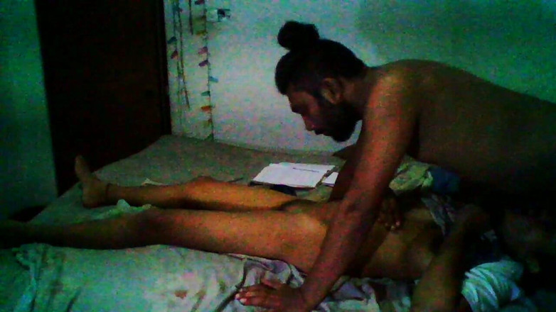 Tina Baby: Futând-o pe mama mea vitregă pe față de Ziua Poya