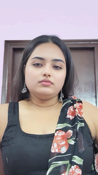 Desi Ayushi Bhabhi jogando cartas sexo jogo, vídeo hindi completo