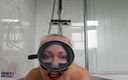 UKCuteGirl: Pompino con la maschera in bagno con ukcutegirl lucy