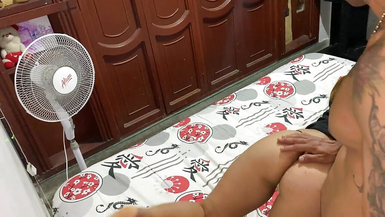 brenda paola rojas villasmil: Üvey erkek kardeşim bana seks dersleri veriyor