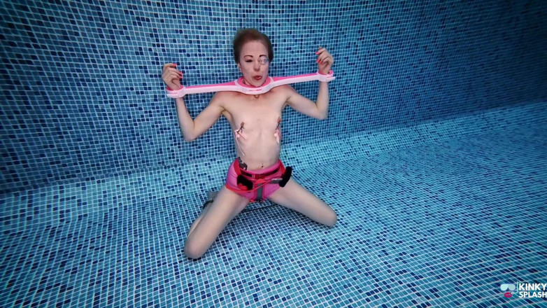 UKCuteGirl Lucy Lauren: Chastity Vibes Underwater Bondage Surrender