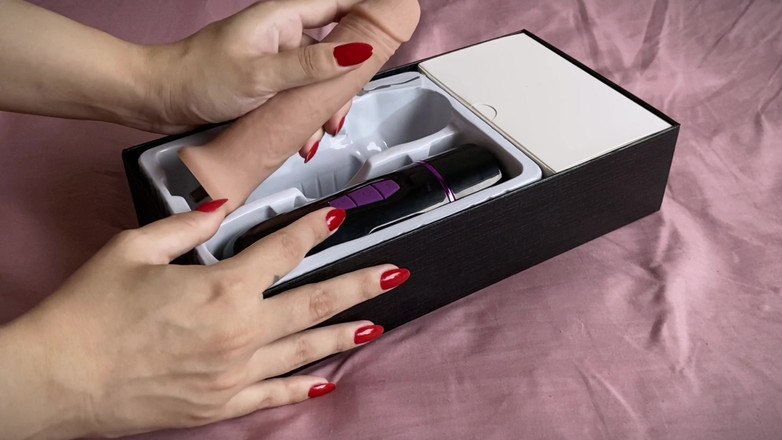 More Candy: Joi Pov - Latina Mengisi Semua Lubangnya Dengan Mesin Seks