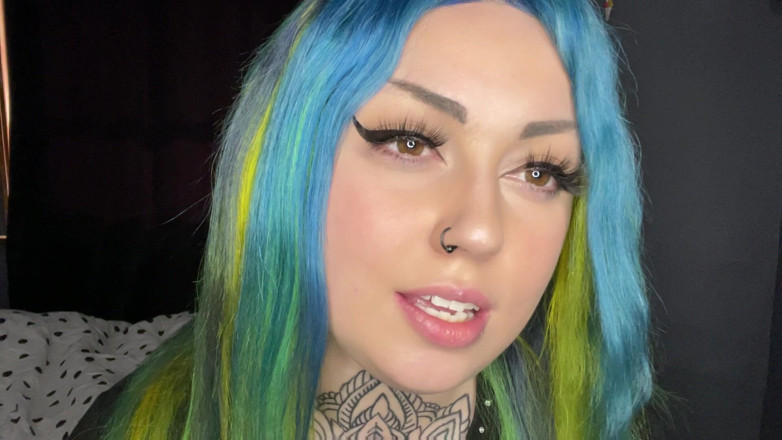Miss Valentina: Wifeys Next Door JOI