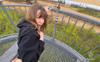 Anne Eden: Riskiest Cumshot Quickie at Public Viewing Point