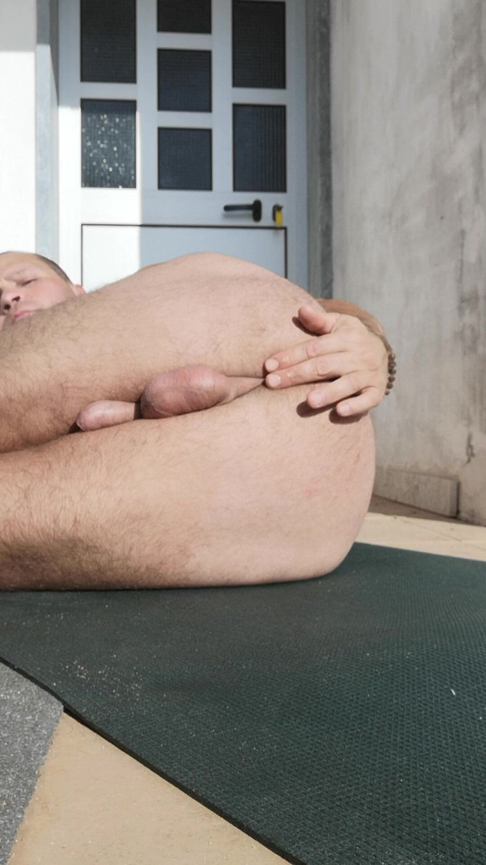 Chemanuchao: यार्ड में मेरी गांड के साथ खेल रहा है