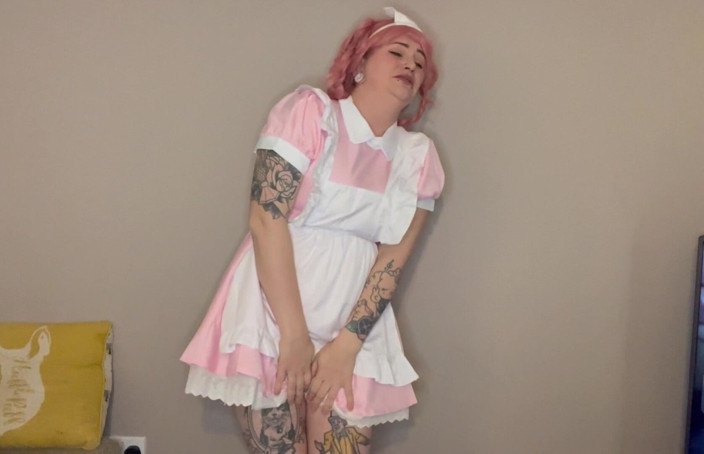 EeveeXo: Nurse Joy Pee Desperation