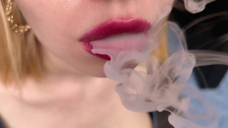 Eva Deva: Fumar fetiche.i fuma, ¿te gusta