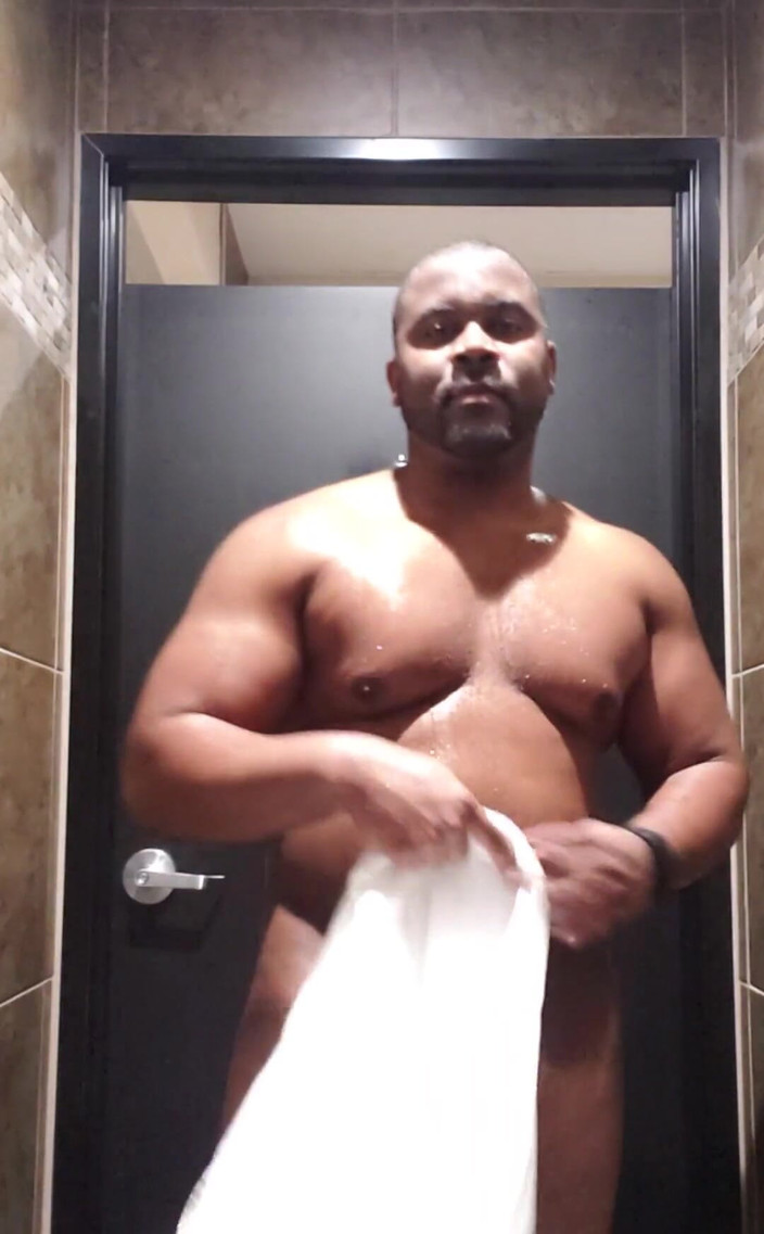 MrGoudreauXXX: Wet BBC