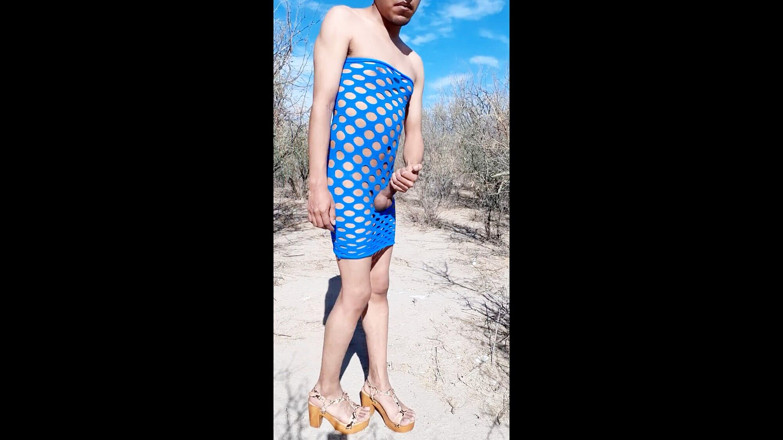 Misaelechowski: Slut Dressed in Heels Masturbates