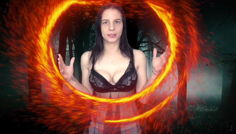 Quinn brooks: Dark Queen Captures You