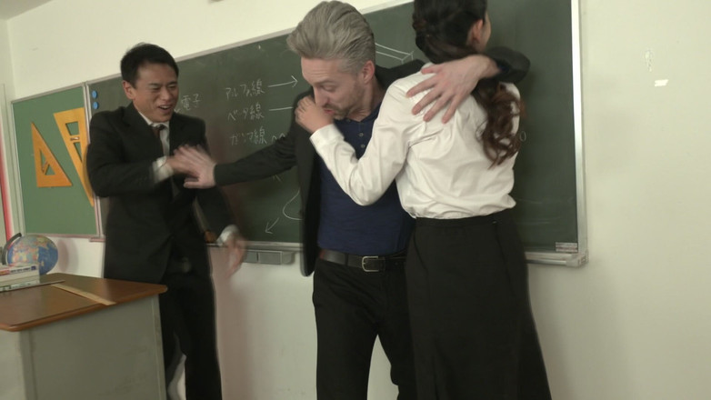 Japornxxx: 朝日美奈先生〜異人種間3P!