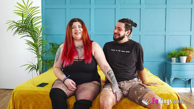 FAKings: Alt BBW Beauty Fucks a Tourist: Leia Saez, Milking Italian...