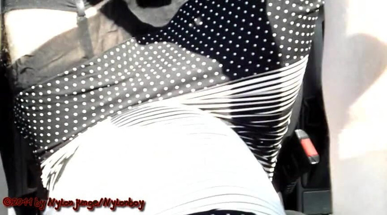 Carmen_Nylonjunge: ハイヒールとドレスでの運転(ペダルポンピング)