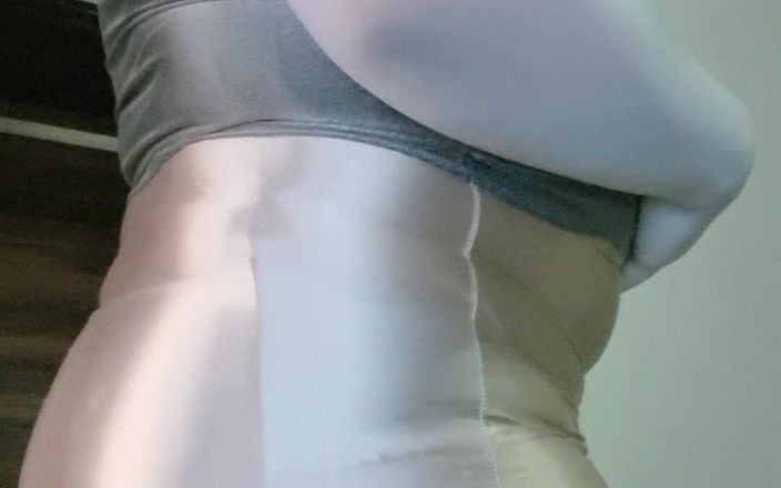 Sexy shinny clothes: 缎面和 licra 裙子和上 2