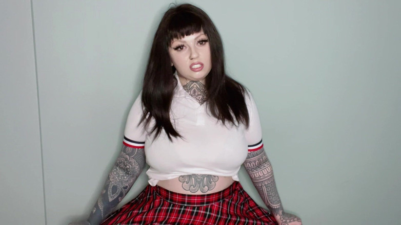 Miss Valentina: College-bullige demütigung