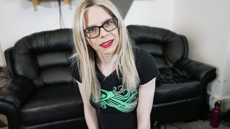 KelseyCobalt: 穿着性感的紧身衣让我变得如此饥渴