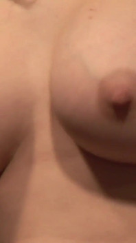 Si nakal nizzy topless bartender gmdg2630