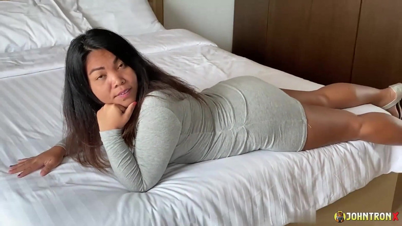 John Tron X: Johntronx - una ragazza paffuta arrapata ama una scopata profonda e...