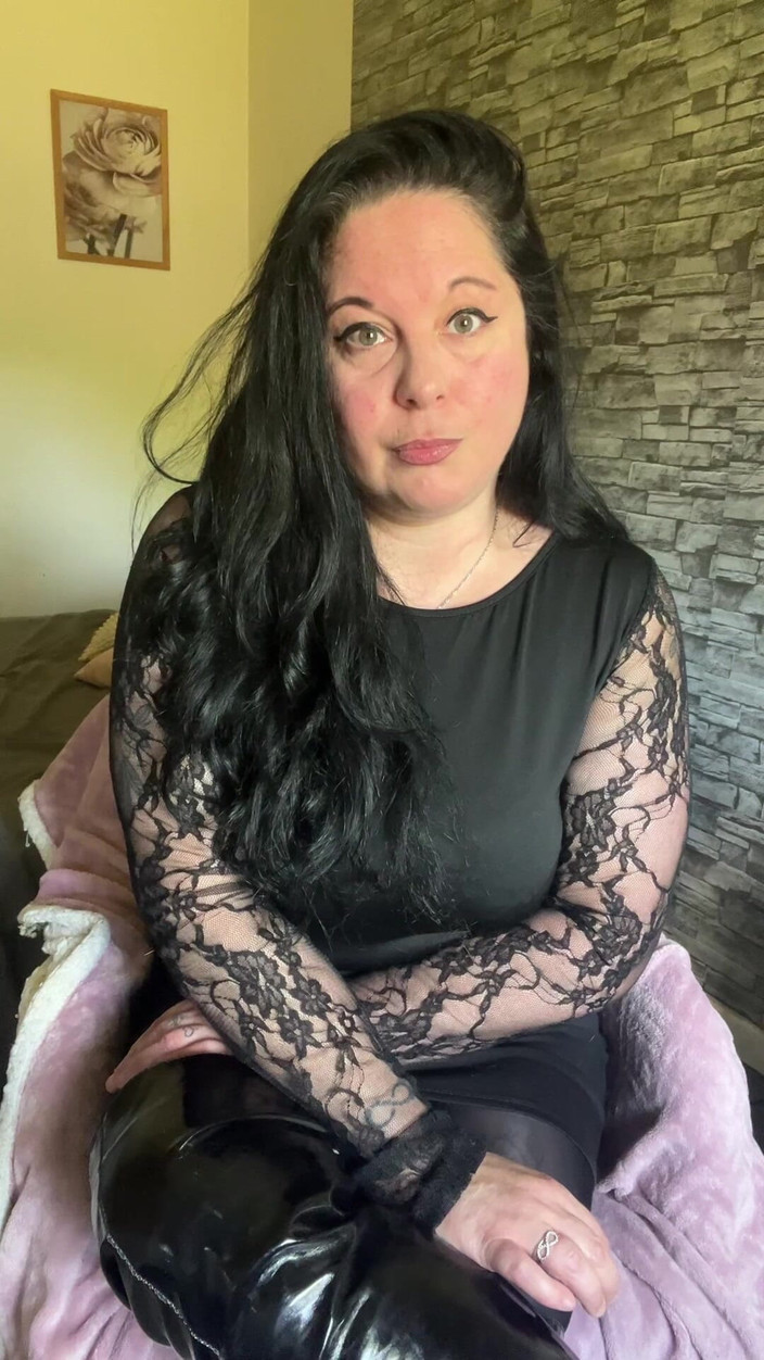 Maitresse Clara: 혹시 저에게 관심이 있을 것 같으셨나요?