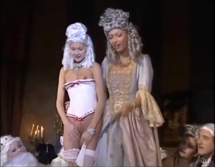 Xtime Network: L'orgia di roberto malone in costume