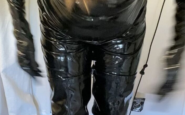 Chiron: Video ngentot gasmask sama U37722496 kellie blue