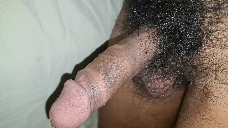 Desi_Porn_India: Jovem garoto indiano está mostrando seu pau grande parte 1.