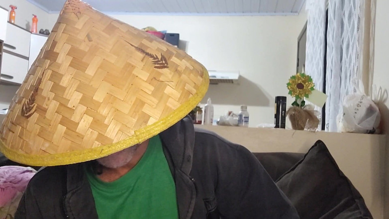 Stardraking: Mecanicul mănâncă blondă țâțoasă și cur