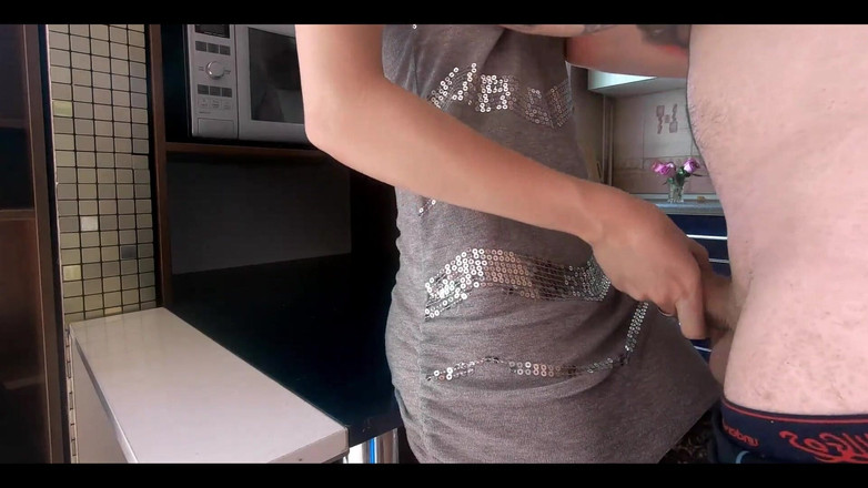 AnGelya G: Awek panas berkongkek sensual kekasih selepas kolej - pancutan pada pepek!