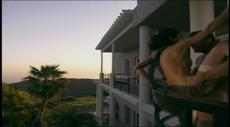 Porncentro: Romantic stud screws his wife hard on the balcony