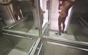 Extremalchiki: Fully Naked Wank in the Elevator