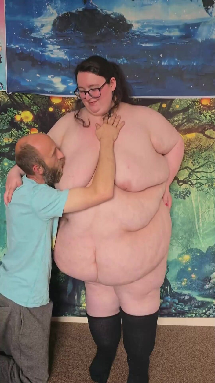 SSBBWLadyBrads: SSBBW Stripped and Kissed Belly Caressed