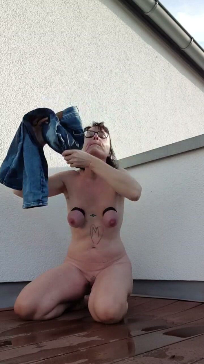 JulieEroticDress: Squirt in My Jeans