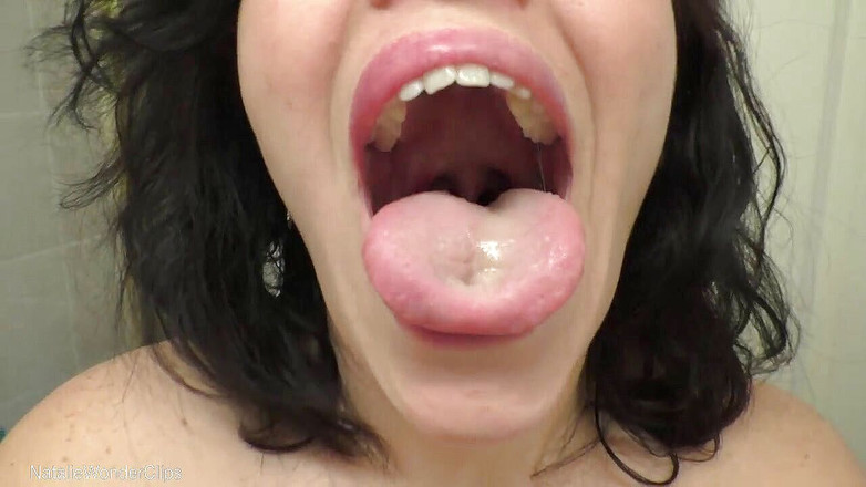 Natalie Wonder: Detailní sonda do pusy flirty