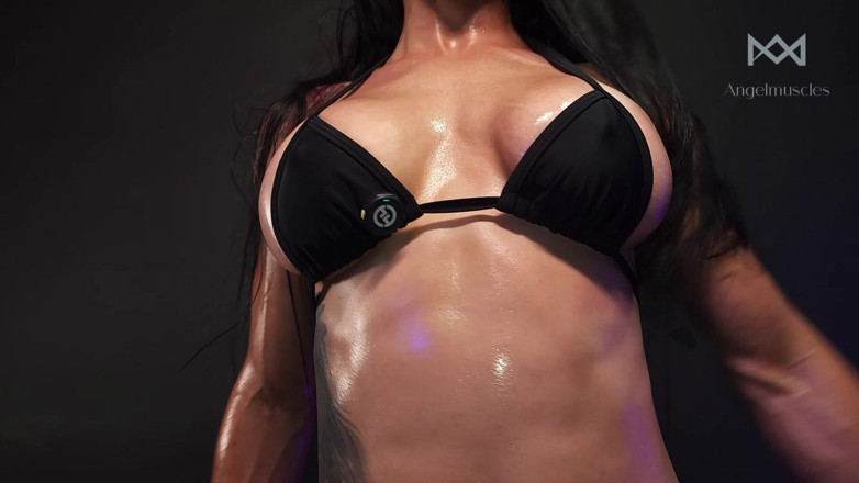 Angelmuscles: Lei non è in concorrenza. Lei domina