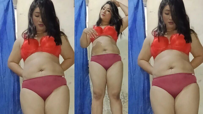 AlexisAir: Đụ một góa phụ trẻ châu Á