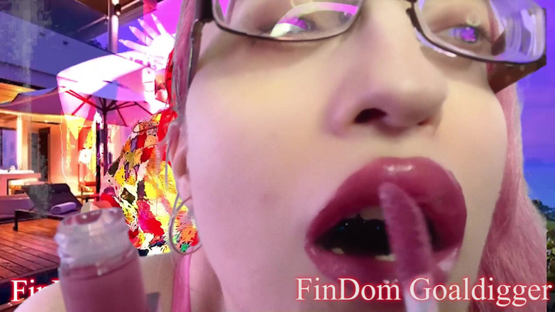 FinDom Goaldigger: LipGloss transformed you into iPhone