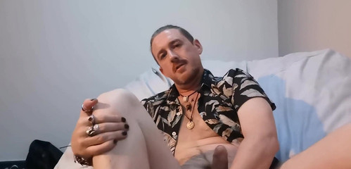 Dirty Talking Guy: Vystoupej se mnou, i když se sama sebe nedotýkám, dokud...