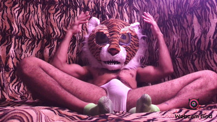 Arthur Eden aka Webcam God: Tiger penis (ep.2) (4 k)