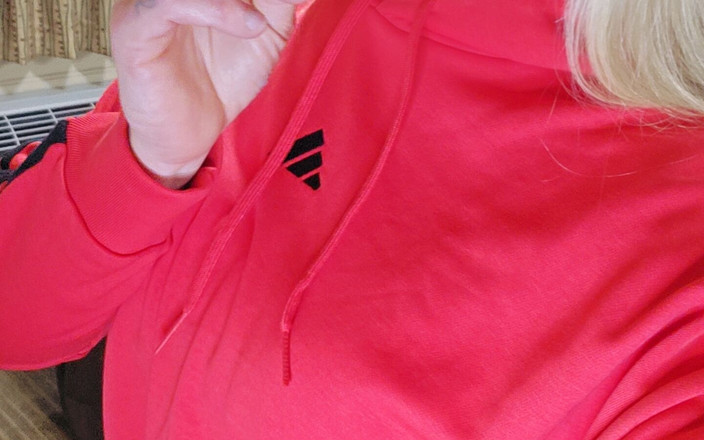 Darkfetish2k: 性感的吸烟恋物癖