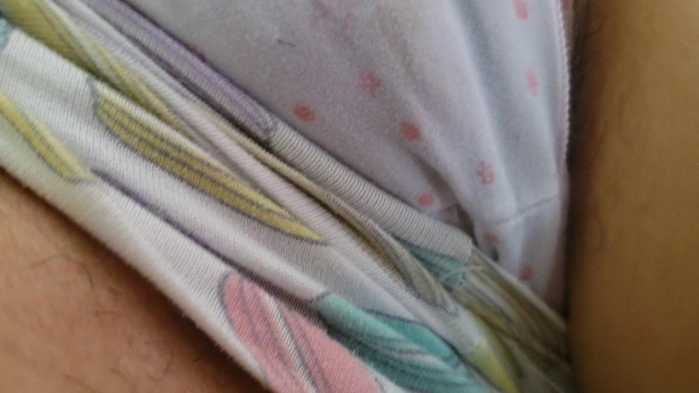 Wil9727: Minha meia-irmã de shorts