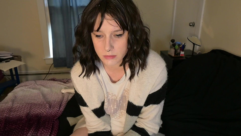 Missellie8: Naive Condom Education